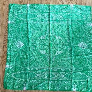 Etro Silk Green Paisley Scarf